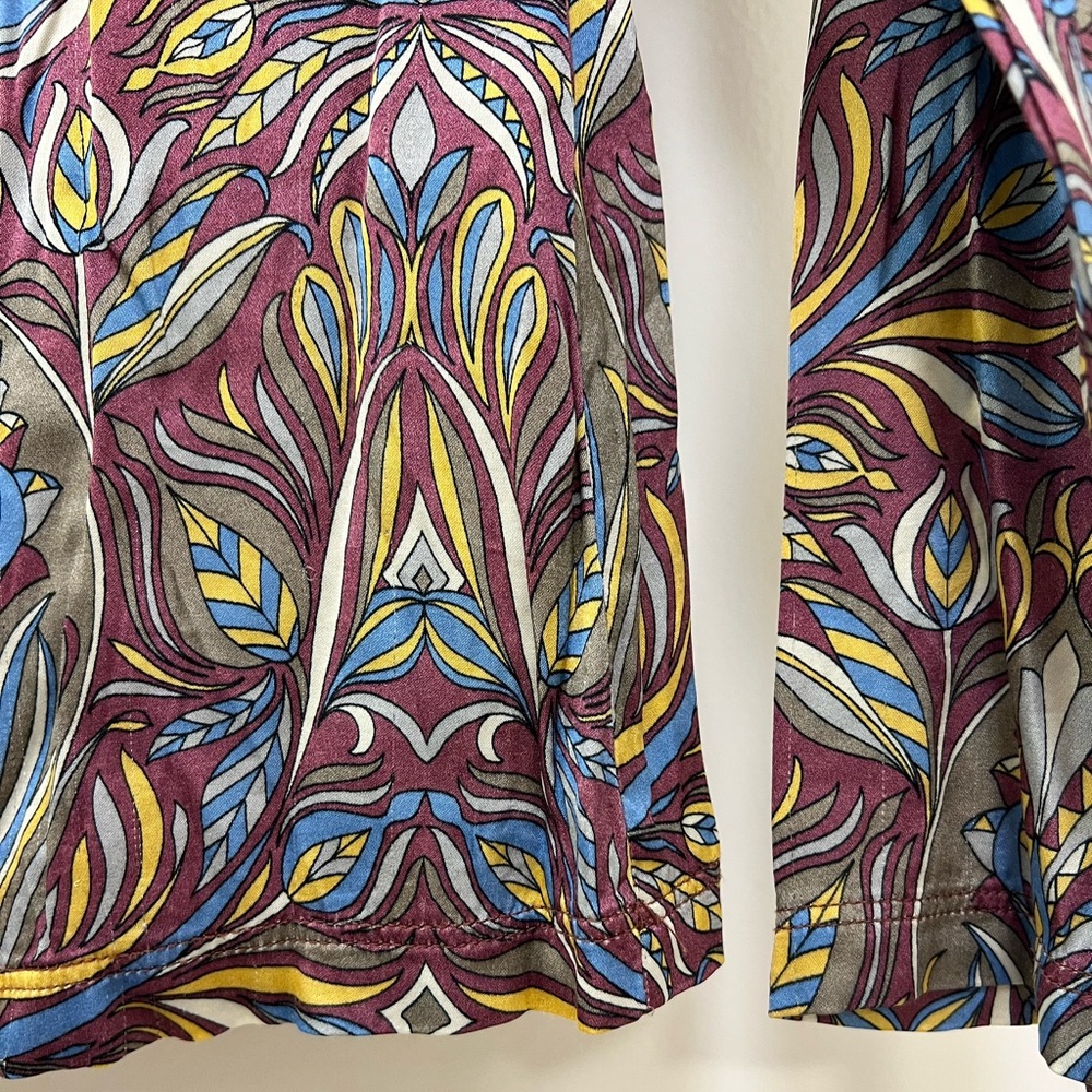 SFIZO Sfizio Art Deco Style Mockneck Top - Picture 12 of 14